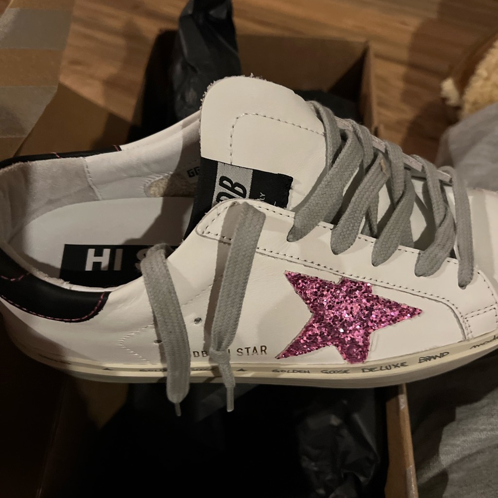 BNIB golden goose high Star sneakers with pink glitter star and black heel tab - Picture 2 of 5